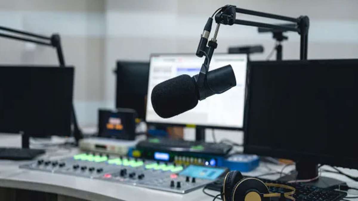 Nationaler Tag des Rundfunks: Ein Tag, um über die Geschichte und Bedeutung des Radios zu erfahren. Nationaler Tag des Rundfunks: Ein Tag, um über die Geschichte und Bedeutung des Radios zu erfahren.