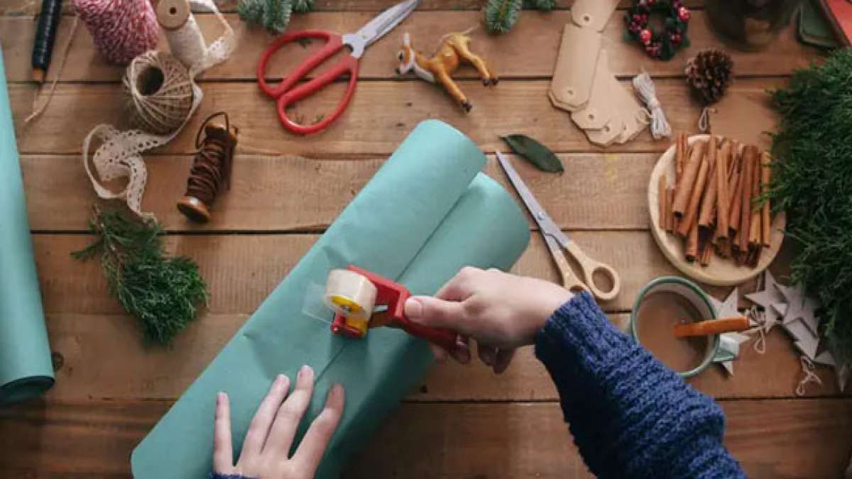 Schenken Sie einen Tag: Ein Tag, um ein besonderes Geschenk zu machen.