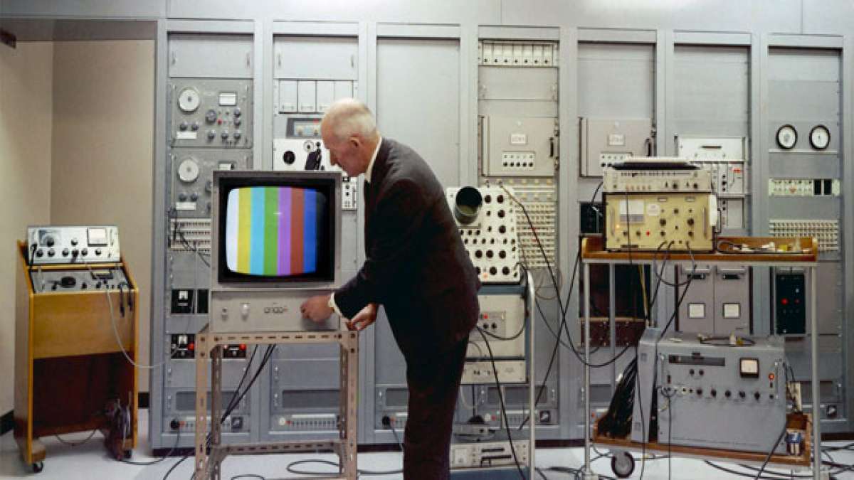 Tag des Farbfernsehens: Als das Fernsehen bunt wurde.