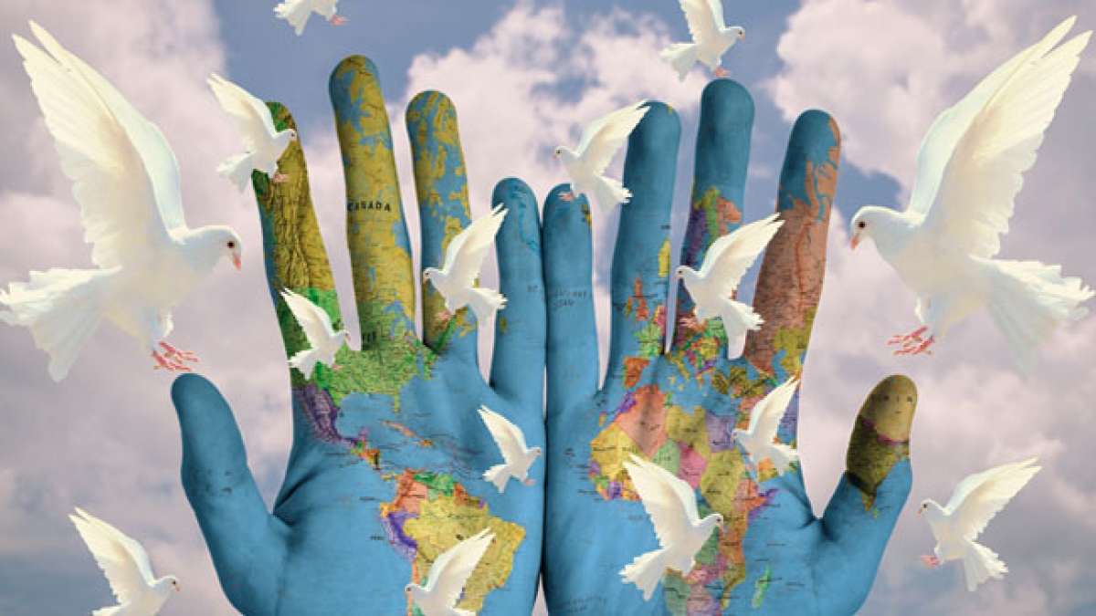 Auf internationaler Ebene wird der 21. September von den Vereinten Nationen zum Internationalen Tag des Friedens erklärt. Auch Papst Paul VI. rief dazu auf, den 1. Januar in der katholischen Kirche als Weltfriedenstag zu begehen.