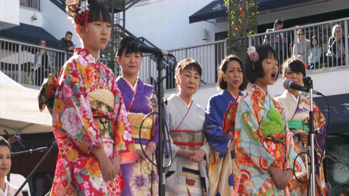 Kleines Neujahr in Japan: Ein Fest der Ernte und des Neuanfangs. Kleines Neujahr in Japan: Ein Fest der Ernte und des Neuanfangs.