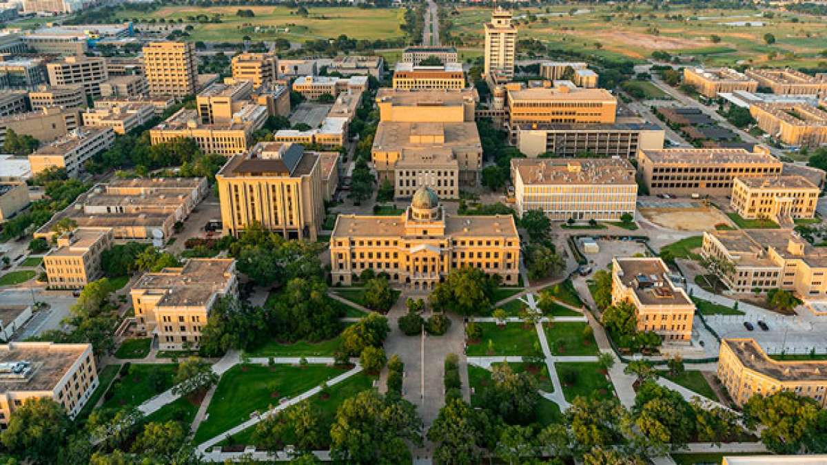 Erkunden Sie den A&M-Tag an der Texas A&M University, der ältesten Hochschuleinrichtung in Texas seit 1876.
