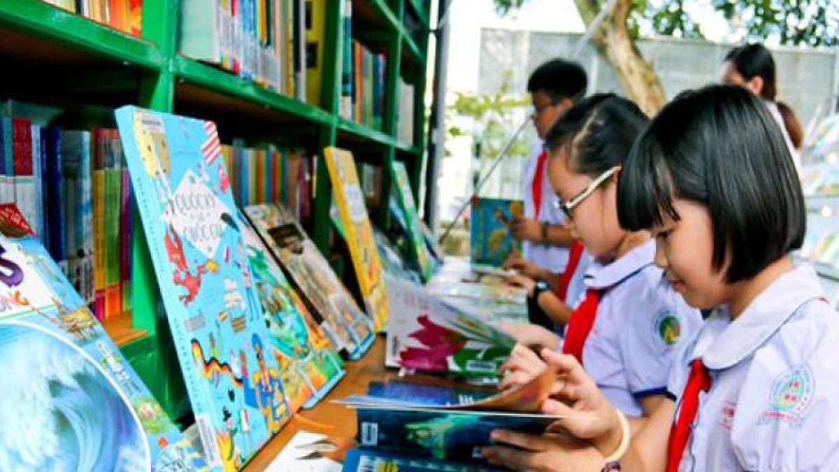 Entdecken Sie die faszinierende Welt des Buchtags in Vietnam, wo die Geschichte des Buchdrucks und die vietnamesische Chữ Nôm-Schrift auf spannende Weise miteinander verschmelzen. Entdecken Sie die faszinierende Welt des Buchtags in Vietnam, wo die Geschichte des Buchdrucks und die vietnamesische Chữ Nôm-Schrift auf spannende Weise miteinander verschmelzen.