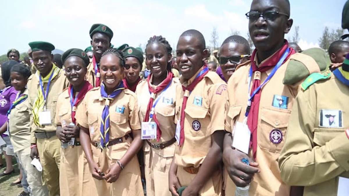 Feiern Sie den Geist der Pfadfinderbewegung und ihren Beitrag zur Bildung und Gemeinschaftsförderung in Afrika am Afrika-Pfadfindertag.