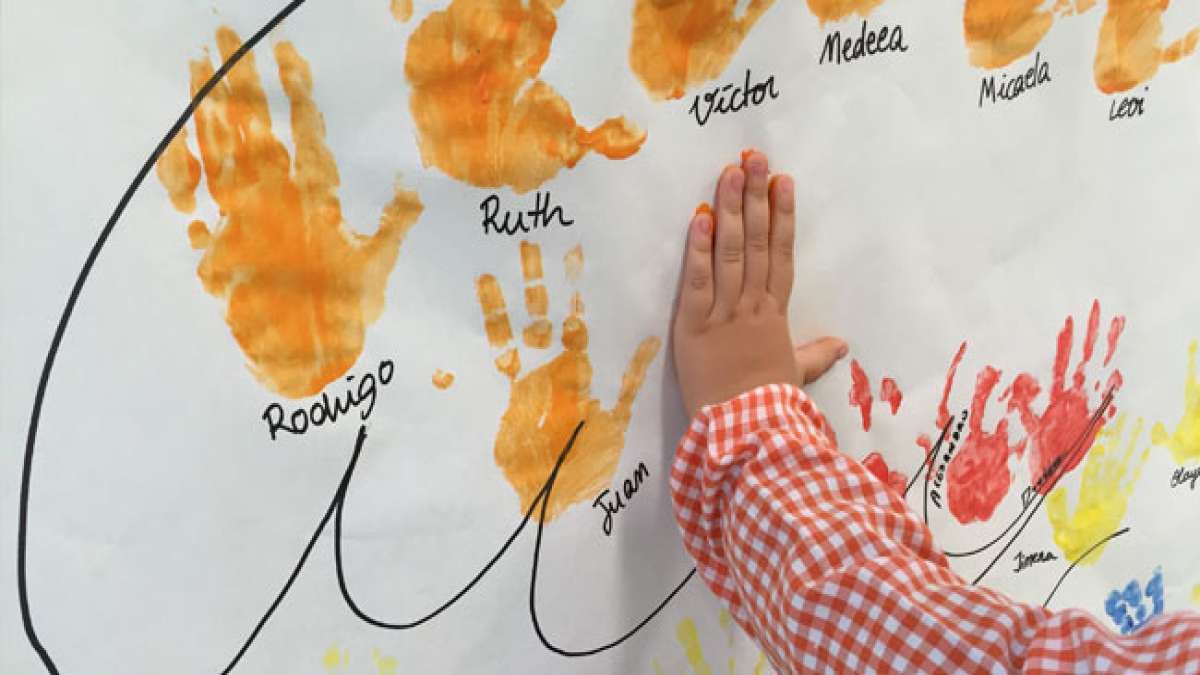 Feiern Sie den Tag der Schule für Gewaltlosigkeit und Frieden, der sich für eine friedliche und gewaltfreie Erziehung einsetzt. Feiern Sie den Tag der Schule für Gewaltlosigkeit und Frieden, der sich für eine friedliche und gewaltfreie Erziehung einsetzt.