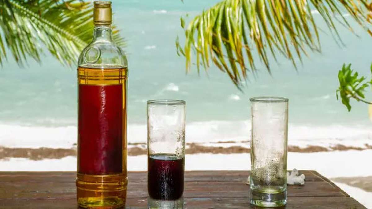 Feiere den Internationalen Rum-Tag mit der ältesten Spirituose der Welt.