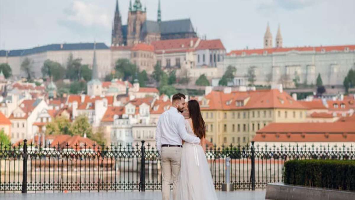 Das Fest der Liebe in der Tschechischen Republik zelebriert die Ankunft des Frühlings und symbolisiert Wiedergeburt, Fruchtbarkeit und Liebe.