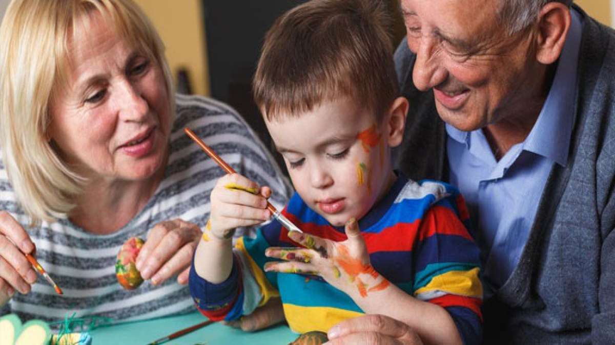 Feiern Sie den Großelterntag im Vereinigten Königreich am ersten Sonntag im Oktober.