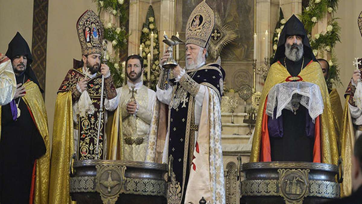 Der 6. Januar als Datum für Weihnachten wurde traditionell von allen christlichen Kirchen bis ins vierte Jahrhundert beibehalten.