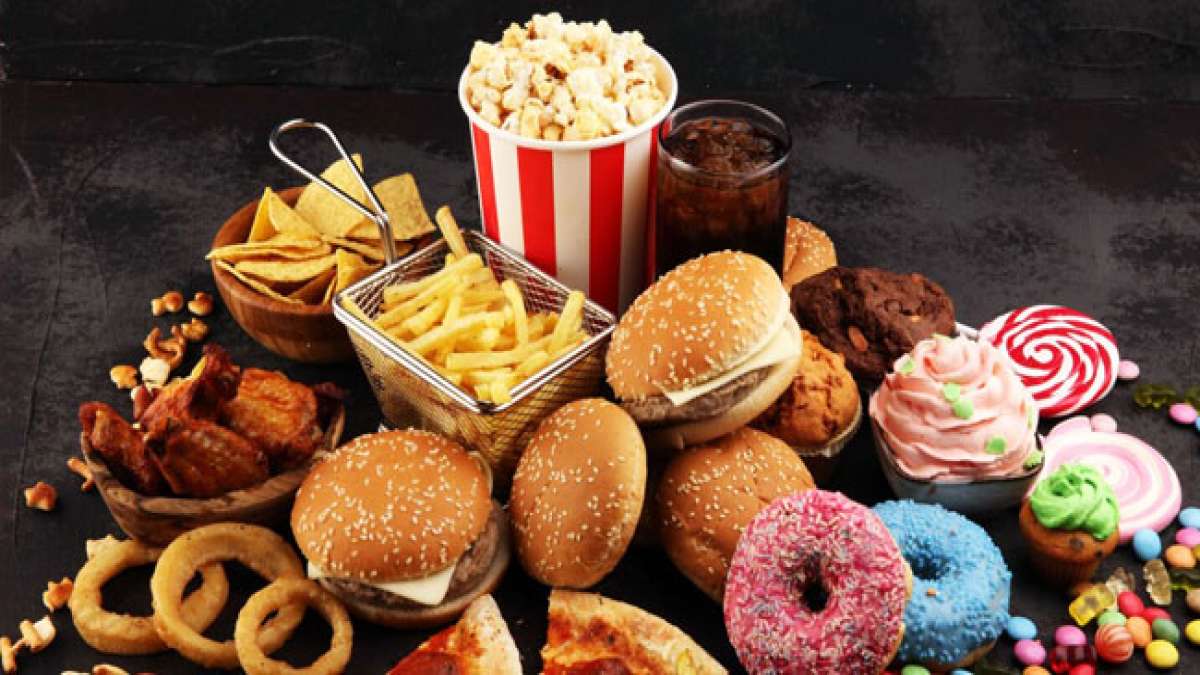 Feiern Sie den Internationalen Tag des Junk Foods und gönnen Sie sich einen Tag lang all die köstlichen Leckereien, die Sie normalerweise nicht täglich genießen. Feiern Sie den Internationalen Tag des Junk Foods und gönnen Sie sich einen Tag lang all die köstlichen Leckereien, die Sie normalerweise nicht täglich genießen.