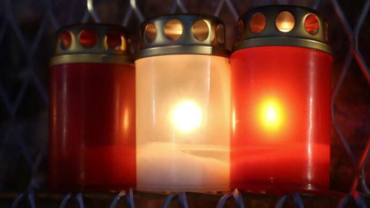 Erleben Sie den Labrenca Diena, den Feuertag in Lettland, an dem Labrencis, der Schutzpatron des Feuers, verehrt wird. Erleben Sie den Labrenca Diena, den Feuertag in Lettland, an dem Labrencis, der Schutzpatron des Feuers, verehrt wird.