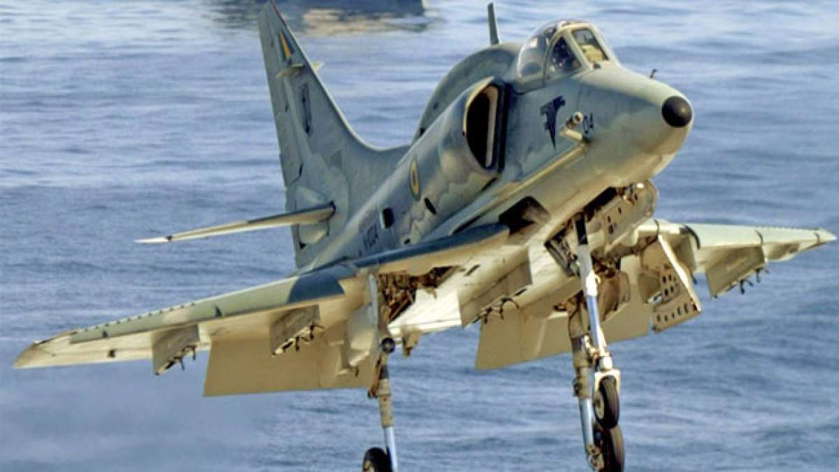 Brasiliens Marinefliegerei feiert 107 Jahre Pioniergeist und Innovation. Brasiliens Marinefliegerei feiert 107 Jahre Pioniergeist und Innovation.