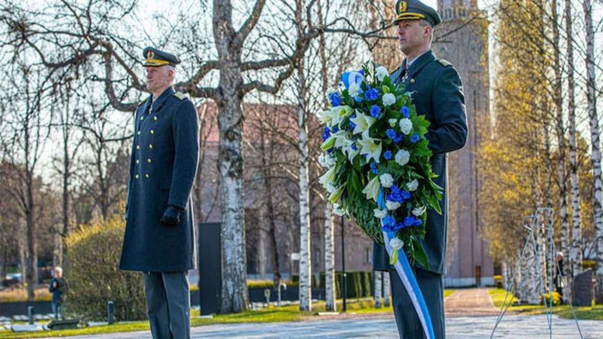Gedenken Sie den Kriegsveteranen Finnlands am Nationalen Veteranentag am 27. April. Gedenken Sie den Kriegsveteranen Finnlands am Nationalen Veteranentag am 27. April.