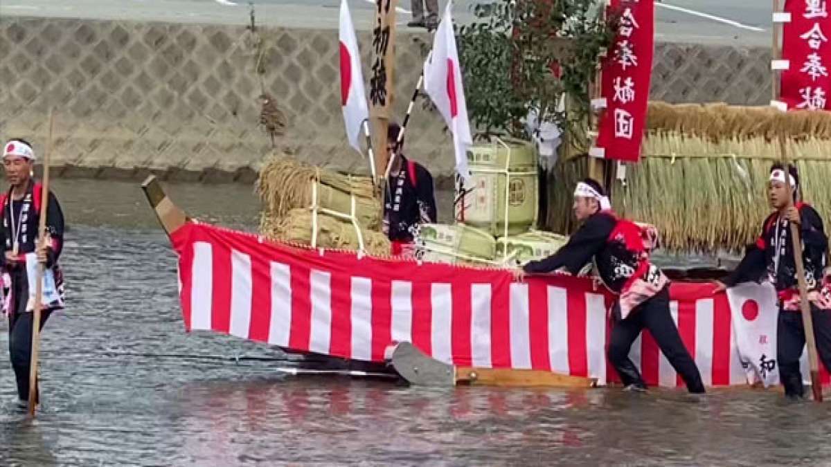 Erleben Sie das eindrucksvolle Kannamesai-Fest am Ise-jingu-Schrein in Japan. Erleben Sie das eindrucksvolle Kannamesai-Fest am Ise-jingu-Schrein in Japan.