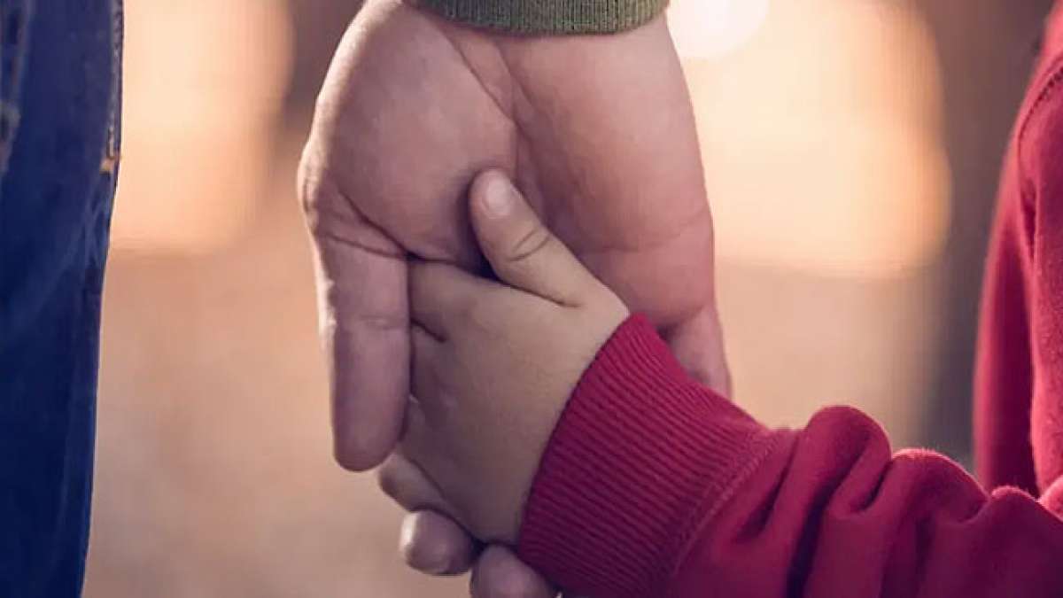 Feiern Sie die Wichtigkeit der Sohnesrolle und Erziehung anlässlich des Nationalen Tags der Söhne in den USA.