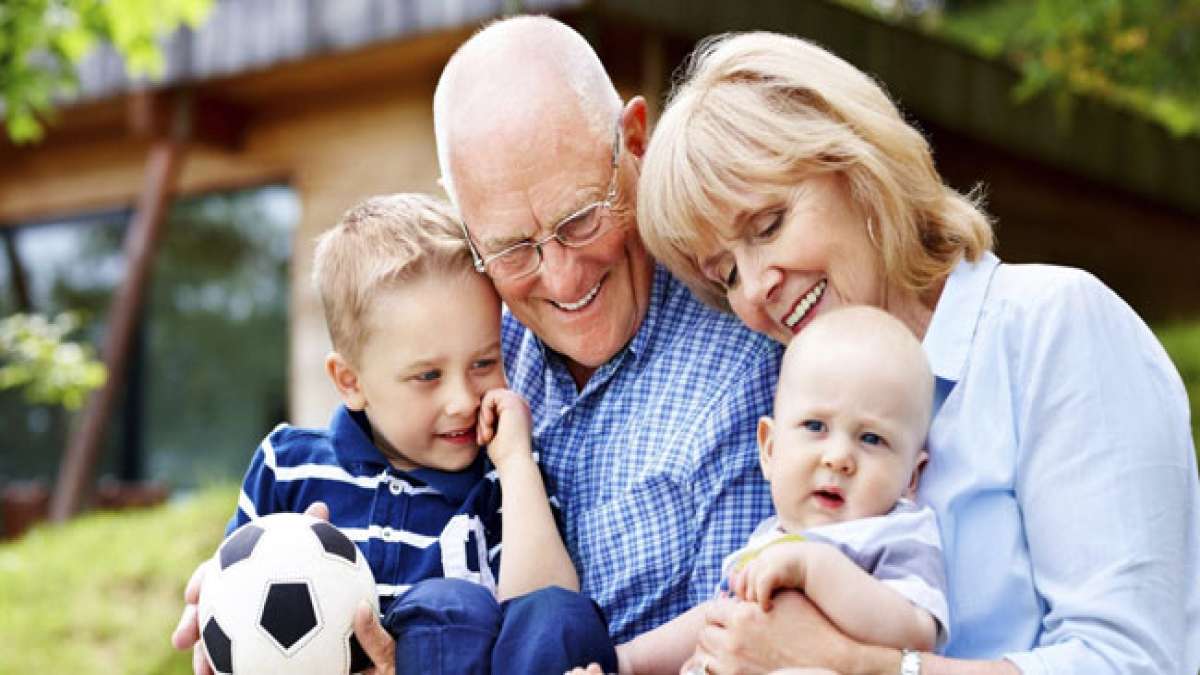 Feiern Sie den Enkeltag in New Jersey, USA, am letzten Sonntag im Juni.