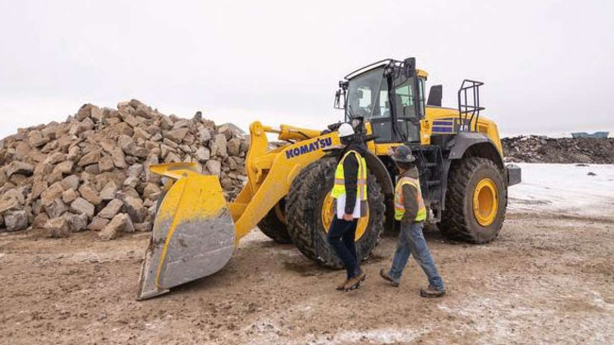 Feiern Sie den Tag des Laders am 9. Dezember und würdigen Sie die harte Arbeit der Menschen, die das Be- und Entladen ermöglichen.