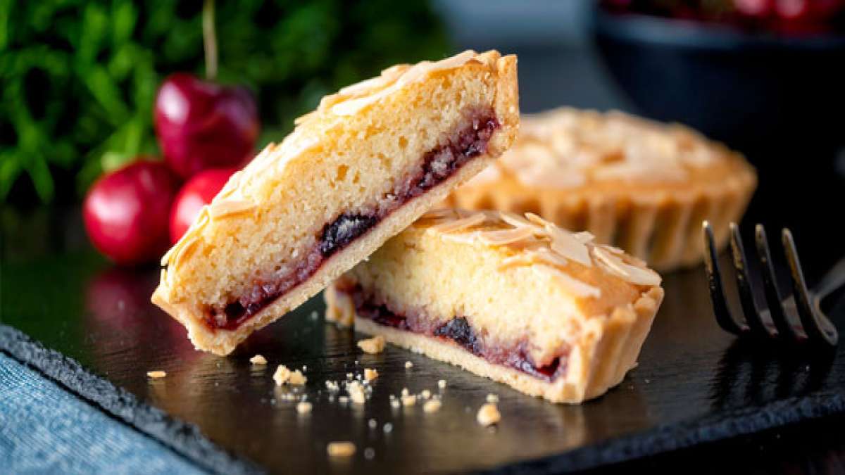 Feiern Sie Großbritanniens kulinarisches Erbe am Nationalen Tag der Bakewell-Torte.