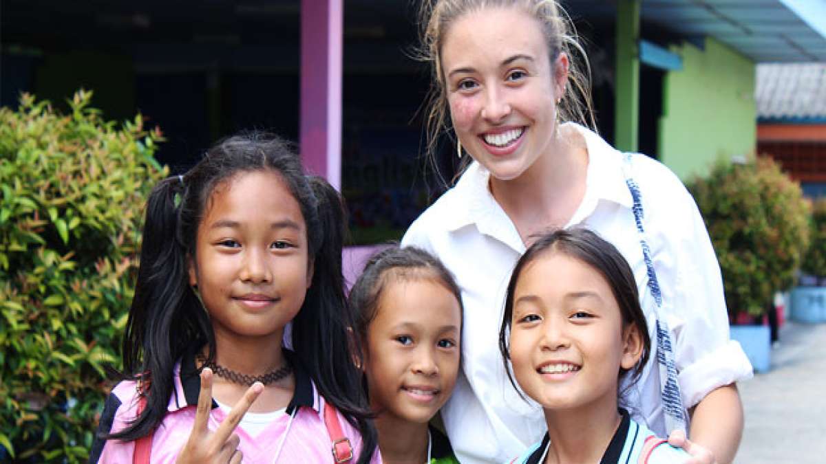 Feiern Sie den Tag der Freiwilligenverteidigung in Thailand und entdecken Sie die einzigartige Rolle des Volunteer Defence Corps bei der Unterstützung der königlichen Streitkräfte und dem Schutz der Grenzregionen.