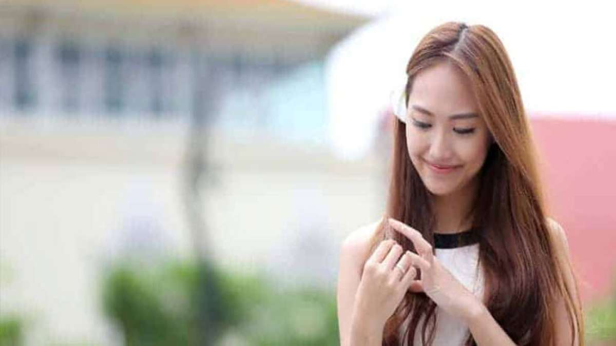 Feiern Sie die bemerkenswerte Königinmutter Sirikit und ihren Beitrag zur thailändischen Geschichte und Kultur am Thailändischen Frauentag.