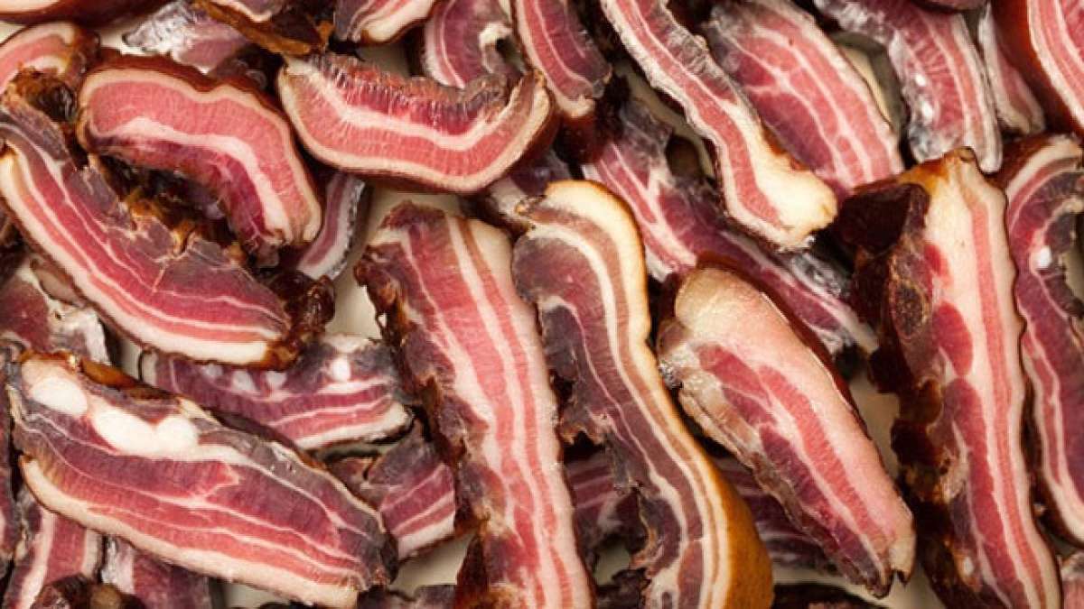Erleben Sie den einzigartigen Geschmack des kanadischen Specks am Nationalen Kanadischen Specktag in den USA. Erleben Sie den einzigartigen Geschmack des kanadischen Specks am Nationalen Kanadischen Specktag in den USA.