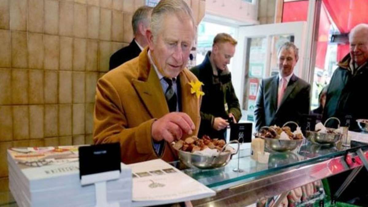 Wursttag in Clitheroe: Probieren Sie die lokalen Würste in einer idyllischen Marktstadt.