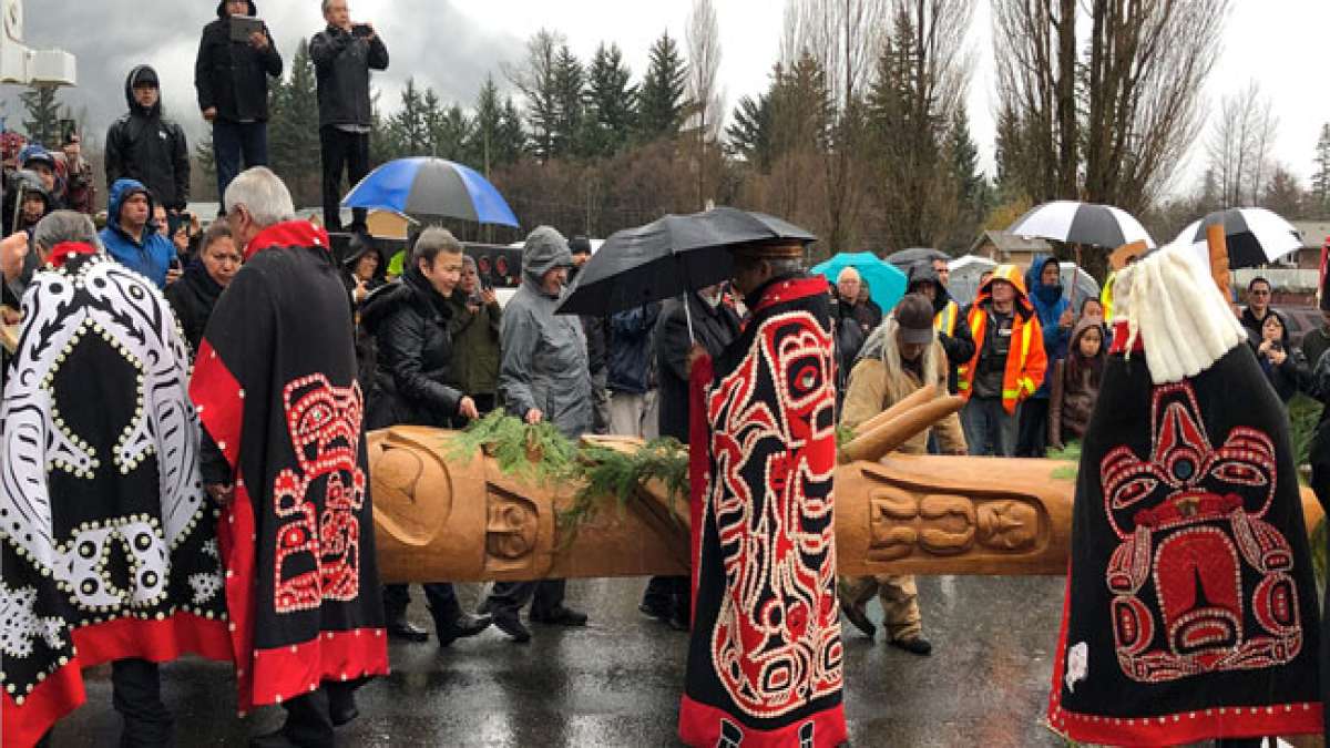 Erfahren Sie mehr über die Nisga'a-Nation und ihr historisches Abkommen am Nisga'a-Tag.