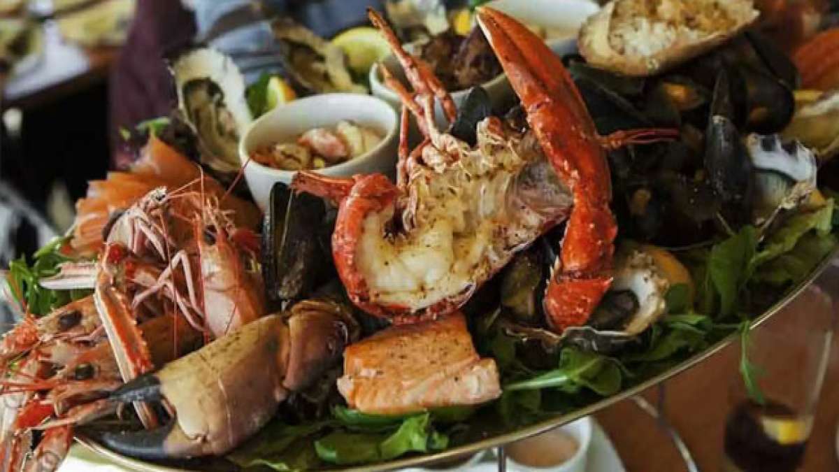 Mariscada: Das spanische Festmahl aus Meeresfrüchten. Mariscada: Das spanische Festmahl aus Meeresfrüchten.