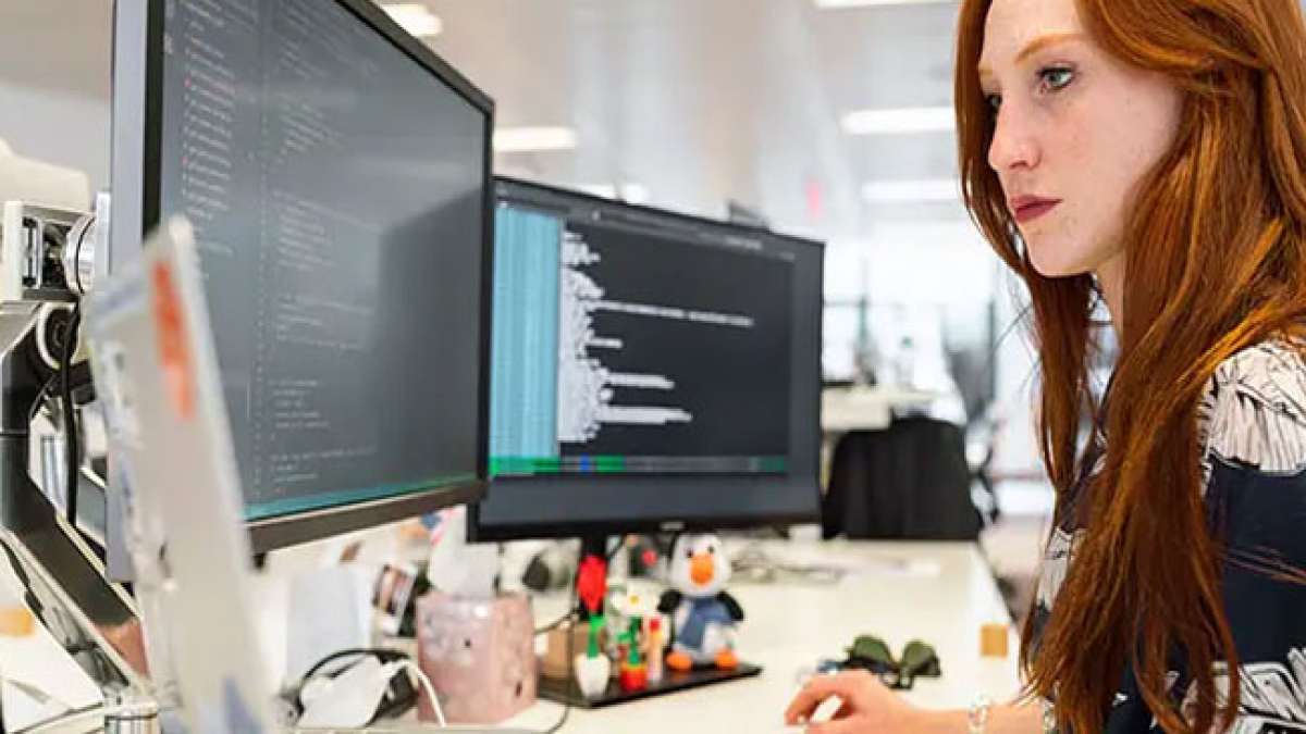 Feiern Sie den Tag der Systemanalysten und entdecken Sie die unverzichtbare Rolle, die diese Experten bei der Gestaltung