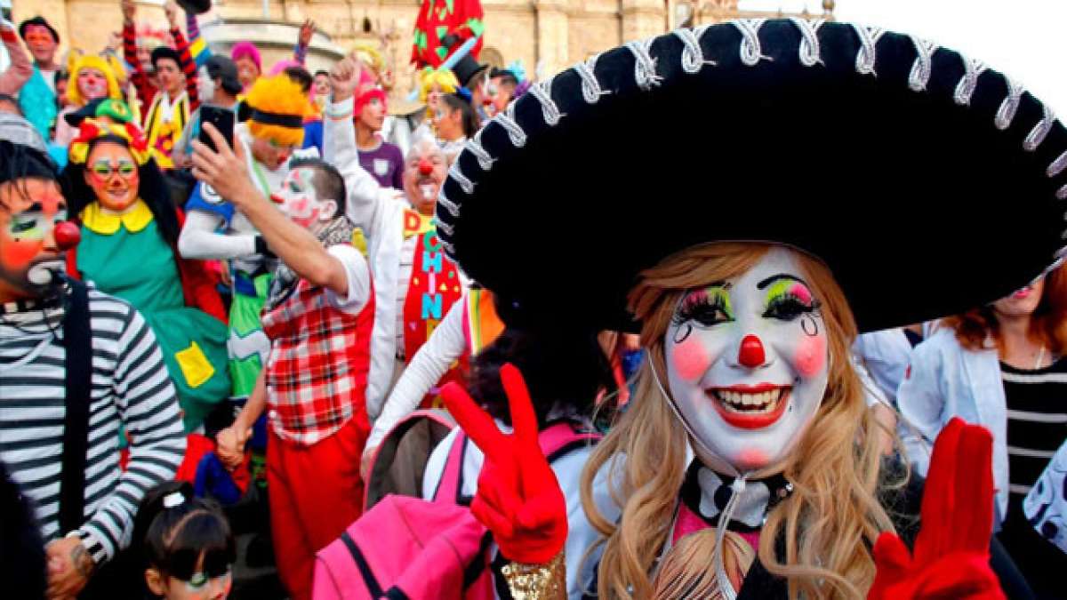 Erleben Sie die Freude des Lachens am Clowntag in Mexiko!