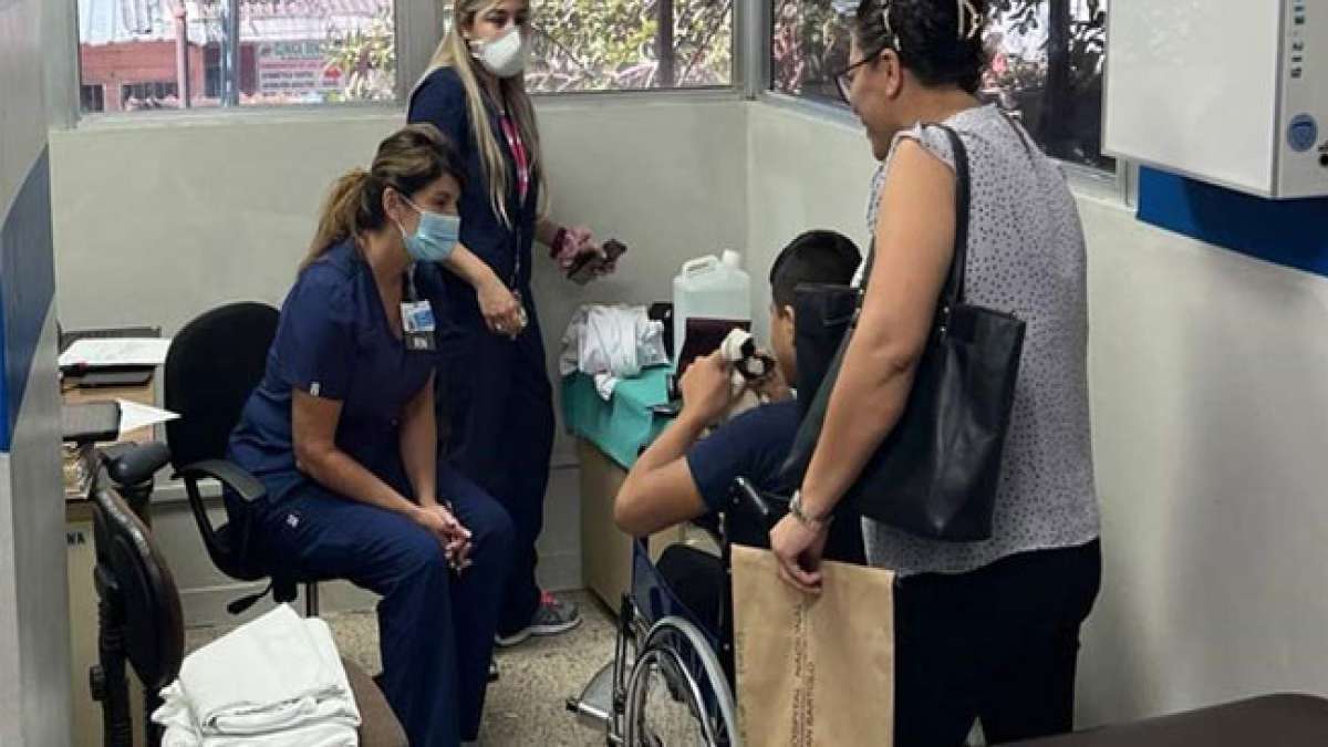 Gedenken Sie am Tag der Orthopädietechniker und Prothetiker in El Salvador der faszinierenden Welt der Prothesen und Orthopädie. Gedenken Sie am Tag der Orthopädietechniker und Prothetiker in El Salvador der faszinierenden Welt der Prothesen und Orthopädie.