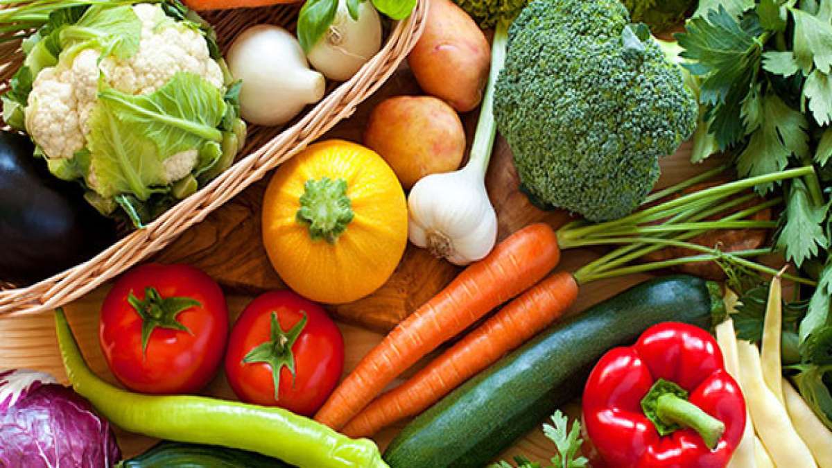 Die Zahlen 8, 3 und 1 symbolisieren die Freude an gesundem Essen. Die Zahlen 8, 3 und 1 symbolisieren die Freude an gesundem Essen.