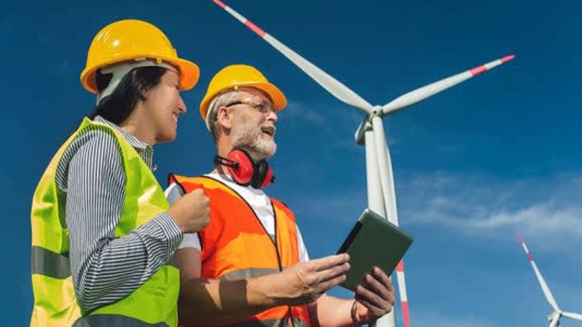 Heute ist der Tag des Energieingenieurs in Brasilien, an dem wir die Experten ehren, die an nachhaltiger Energieerzeugung und effizienter Energieverteilung arbeiten.