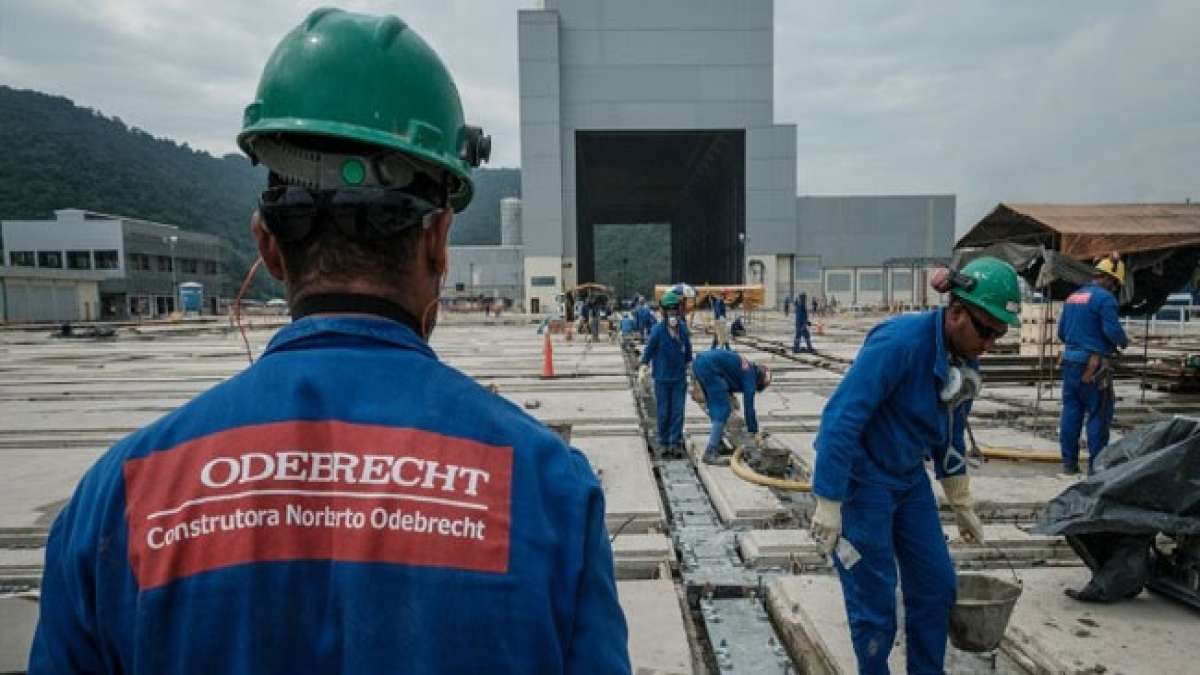 Entdecken Sie die Welt der Ingenieure und Sachverständigen in Brasilien am Tag des Ingenieurs und des Sachverständigen.