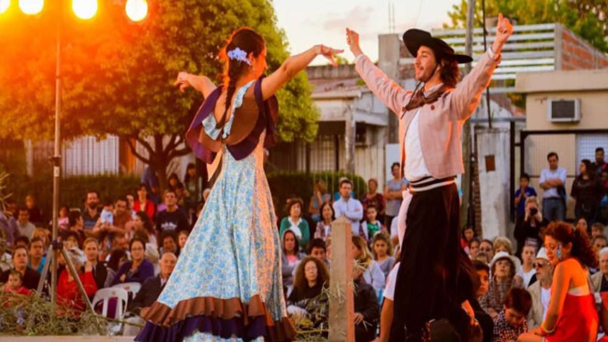 Tauchen Sie ein in seine faszinierende Karriere und seinen Einfluss auf die Welt des Tanzes.