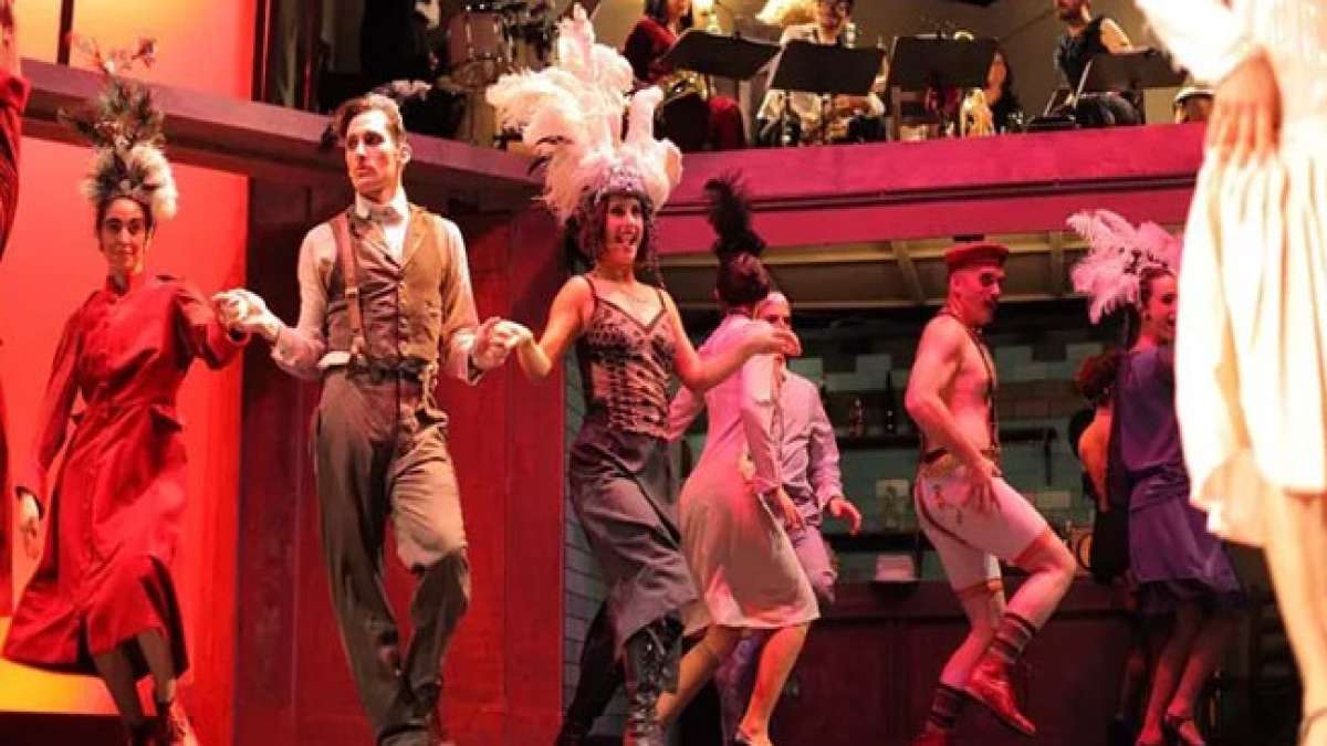 Entdecken Sie sein Erbe und die transformative Kraft des Theaters. Entdecken Sie sein Erbe und die transformative Kraft des Theaters.