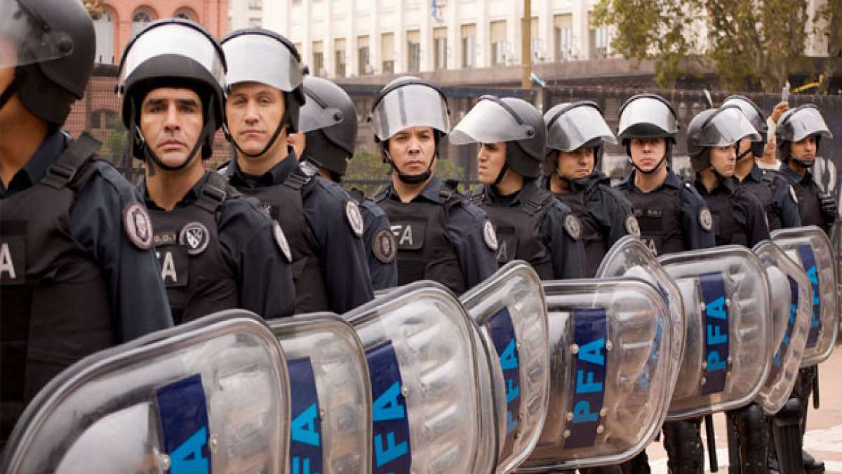 28. Juli – Nationaler Tag der Gendarmerie in Argentinien: Ein Tag, um die Geschichte und die Rolle der argentinischen Gendarmerie zu würdigen.