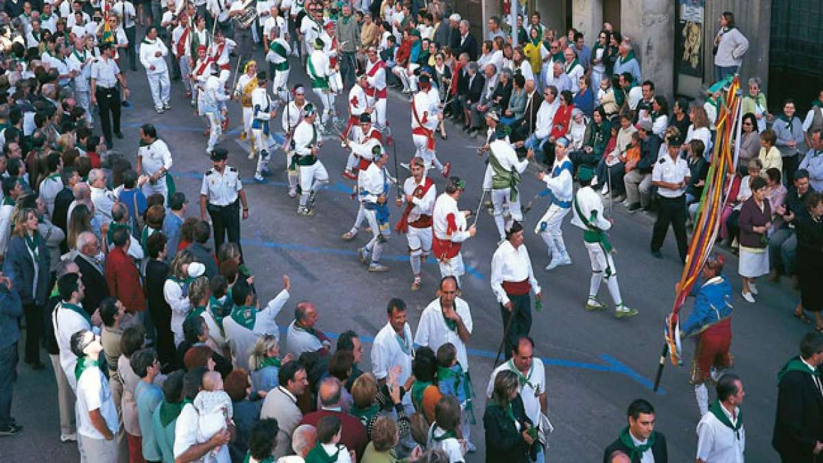 Feiern Sie das älteste und beliebteste Fest im Madrider Viertel Lavapiés, die Fiestas de San Lorenzo, zu Ehren von San Lorenzo am 10. August.
