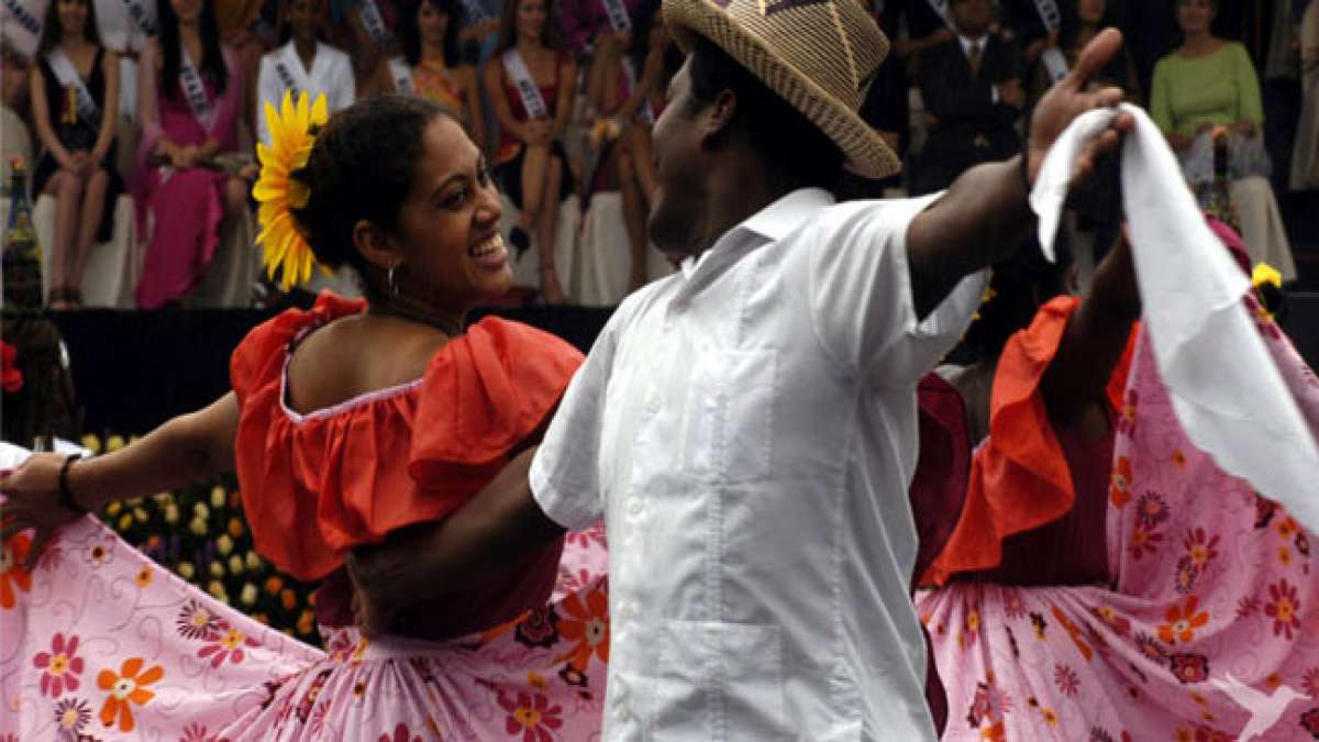 Feiern Sie den ecuadorianischen Pasillo, eine Musikrichtung, die das Herz und die Seele des Landes einfängt.