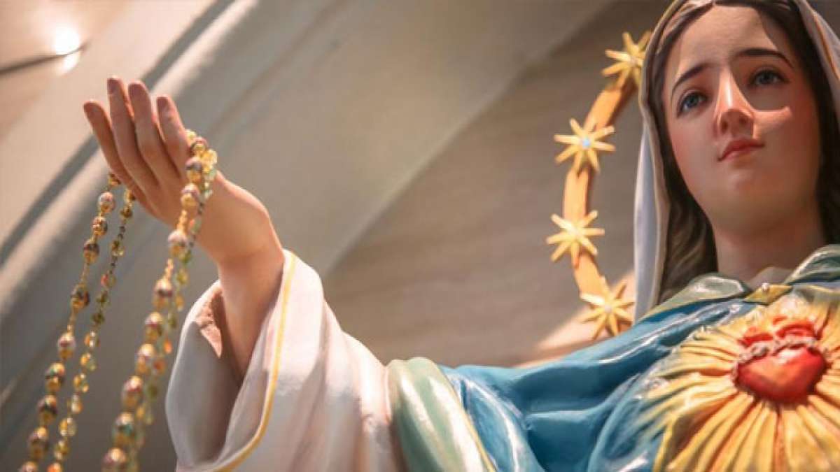 Der gesamte Monat Oktober ist der Rosenkranzmadonna gewidmet, was diesen Tag zu einer wichtigen Feier im katholischen Glauben macht.