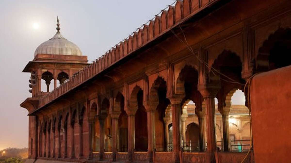 Feiern Sie die Schönheit und Bedeutung der Hindi-Sprache am Welt-Hindi-Tag (Vishwa Hindi Diwas) am 10. Januar.