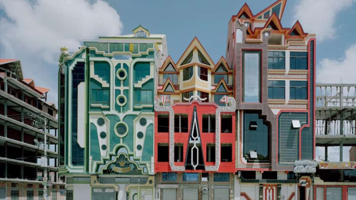 Entdecken Sie die faszinierende Welt der Architektur am Tag des Architekten in Bolivien am 13. November, an dem die bedeutende Rolle dieser Berufsgruppe gefeiert wird. Entdecken Sie die faszinierende Welt der Architektur am Tag des Architekten in Bolivien am 13. November, an dem die bedeutende Rolle dieser Berufsgruppe gefeiert wird.