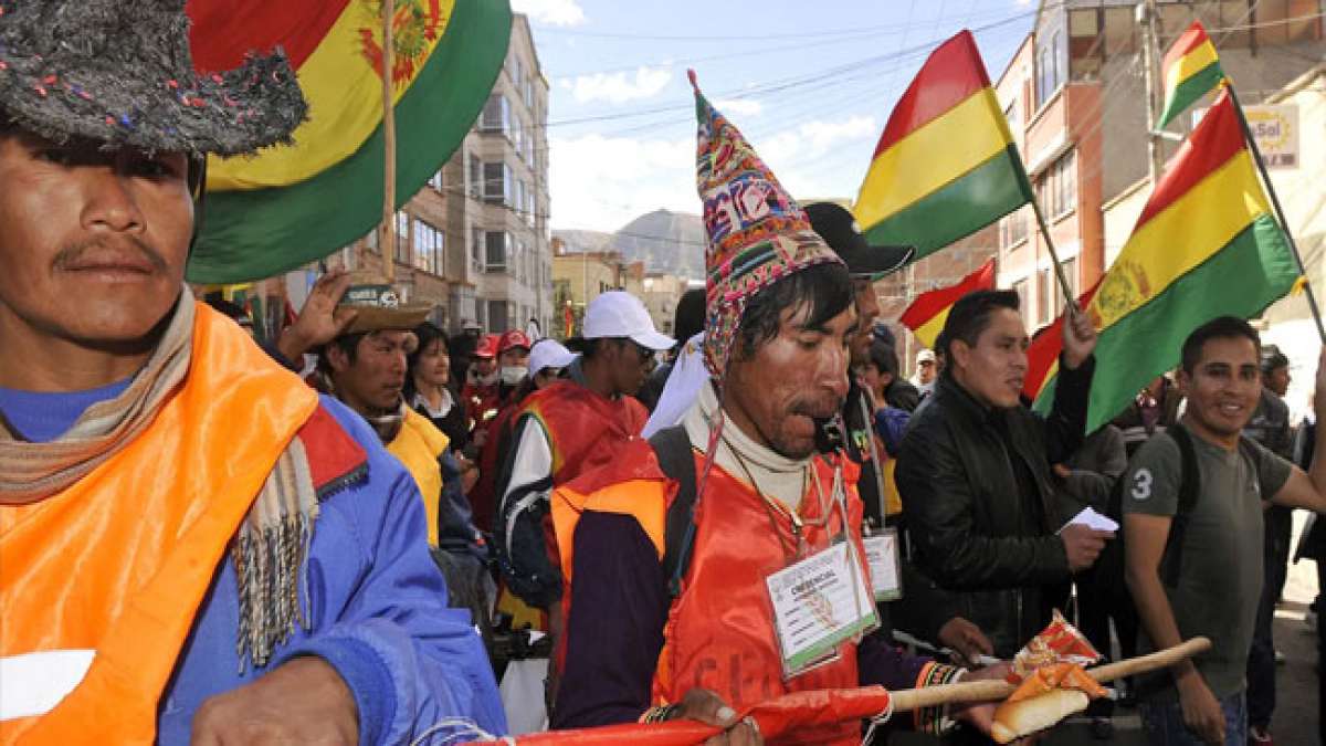 Feiern Sie mit uns den Tag des Plurinationalen Staates Bolivien am 22. Januar Feiern Sie mit uns den Tag des Plurinationalen Staates Bolivien am 22. Januar
