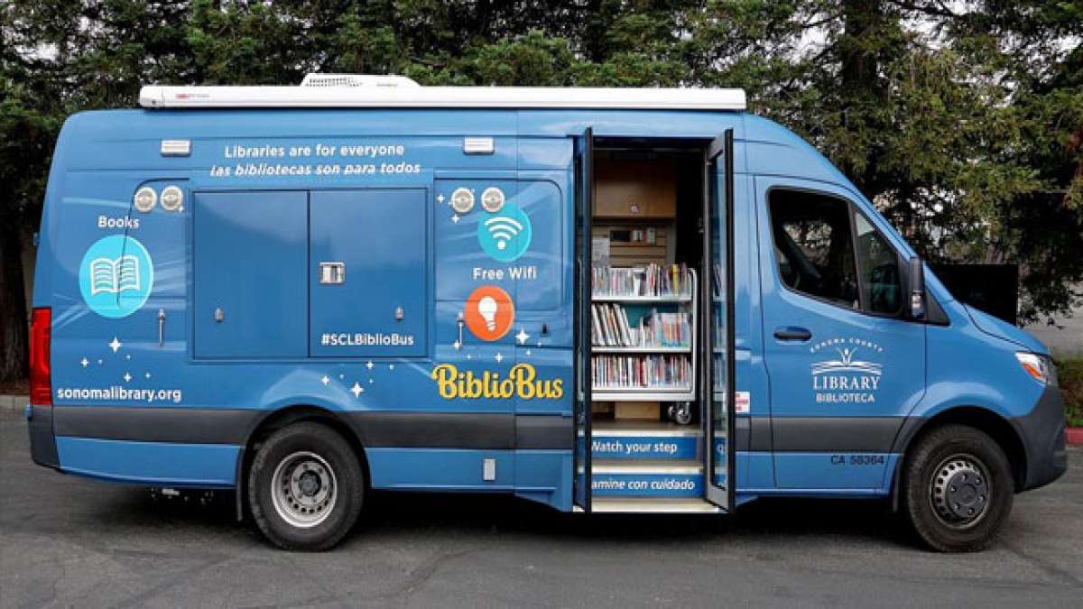 Feiern Sie den Tag des Büchermobils in Spanien am 28. Januar