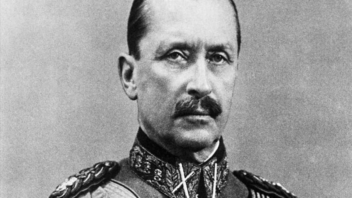 Feiern Sie den Geburtstag von Carl Gustaf Emil Mannerheim und den Tag der Flagge der finnischen Verteidigungskräfte. Feiern Sie den Geburtstag von Carl Gustaf Emil Mannerheim und den Tag der Flagge der finnischen Verteidigungskräfte.