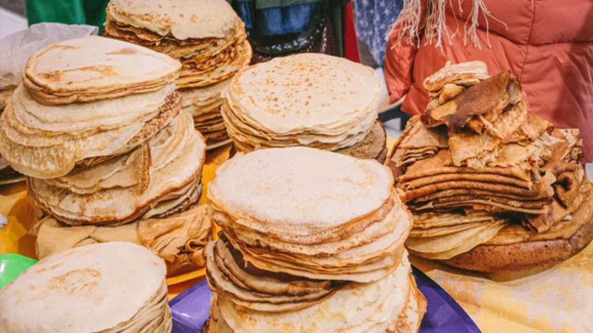 Das jährliche Fest in der ostslawischen Kultur begann in der vorchristlichen Zeit. Das jährliche Fest in der ostslawischen Kultur begann in der vorchristlichen Zeit.