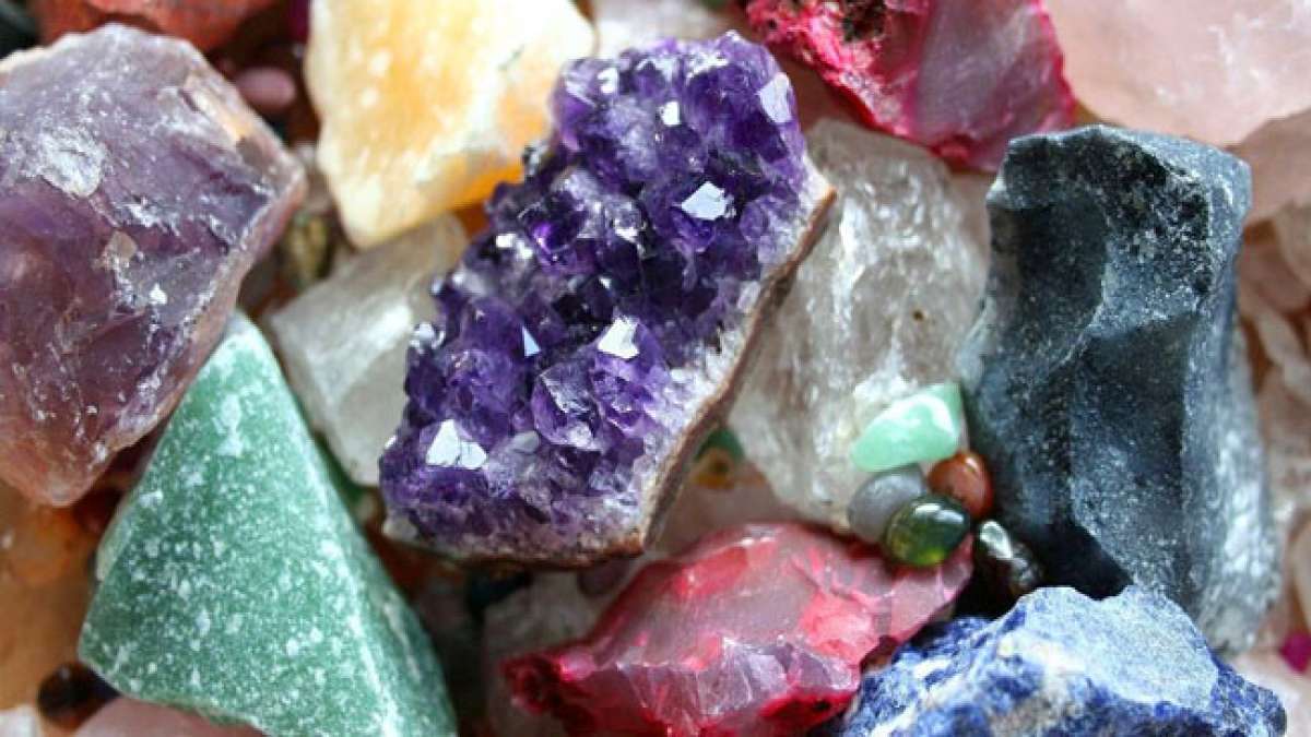 Feiern Sie den Tag des Geologen und ihre Verdienste bei der Erforschung der Erde.