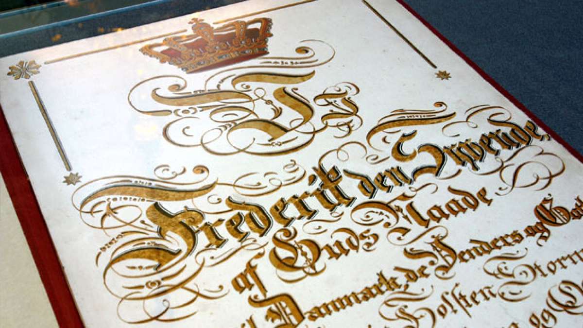 Feiern Sie den Tag der Verfassung in Dänemark und die Errichtung der Demokratie.