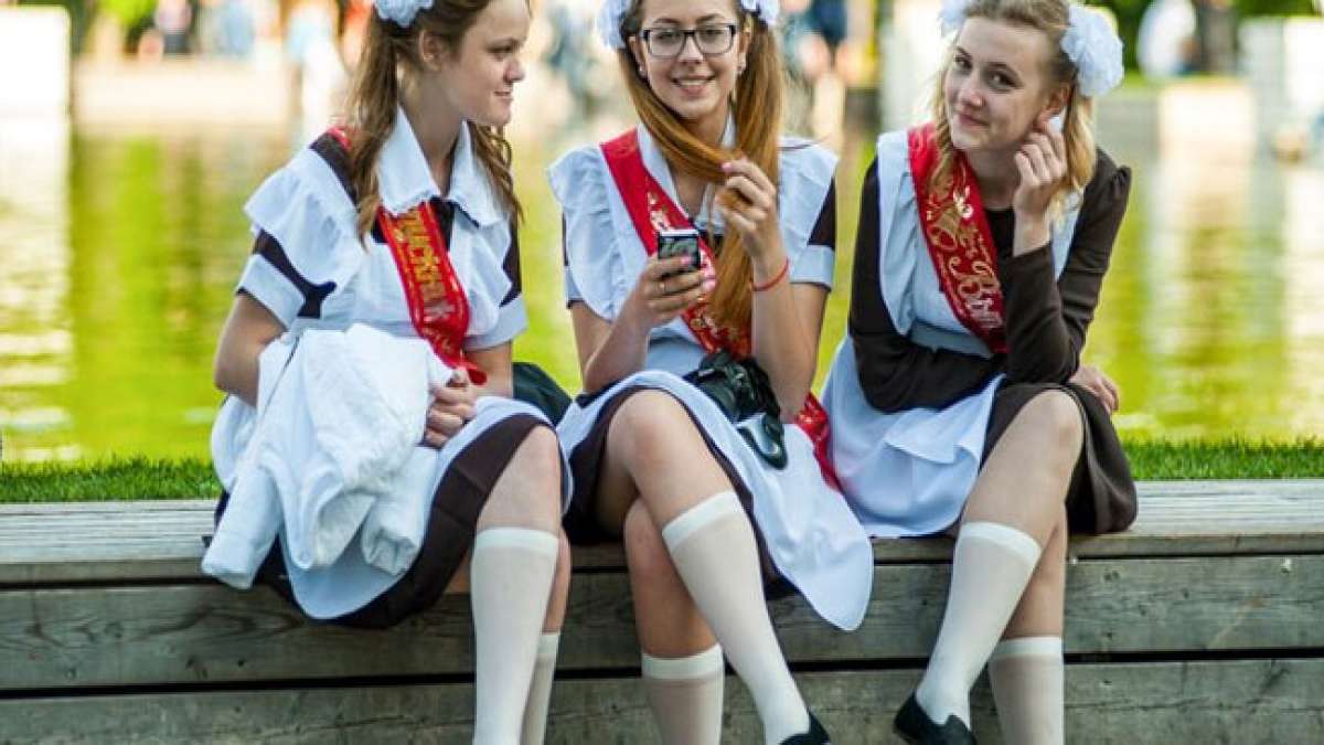 Feiern Sie das 'Letzte Läuten' und den Beginn der Sommerferien mit Freude und Erinnerungen.