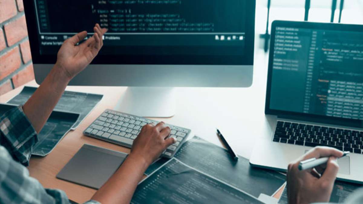 Feiern Sie den Computer- und Programmierertag am 256. Tag des Jahres, um die brillanten Köpfe zu ehren, die unsere digitale Welt gestalten.